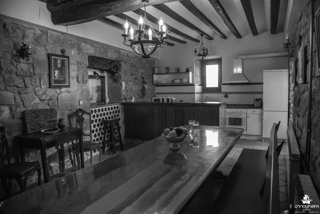 Casa Rural La Molinera Etxea Samaniego Exterior photo