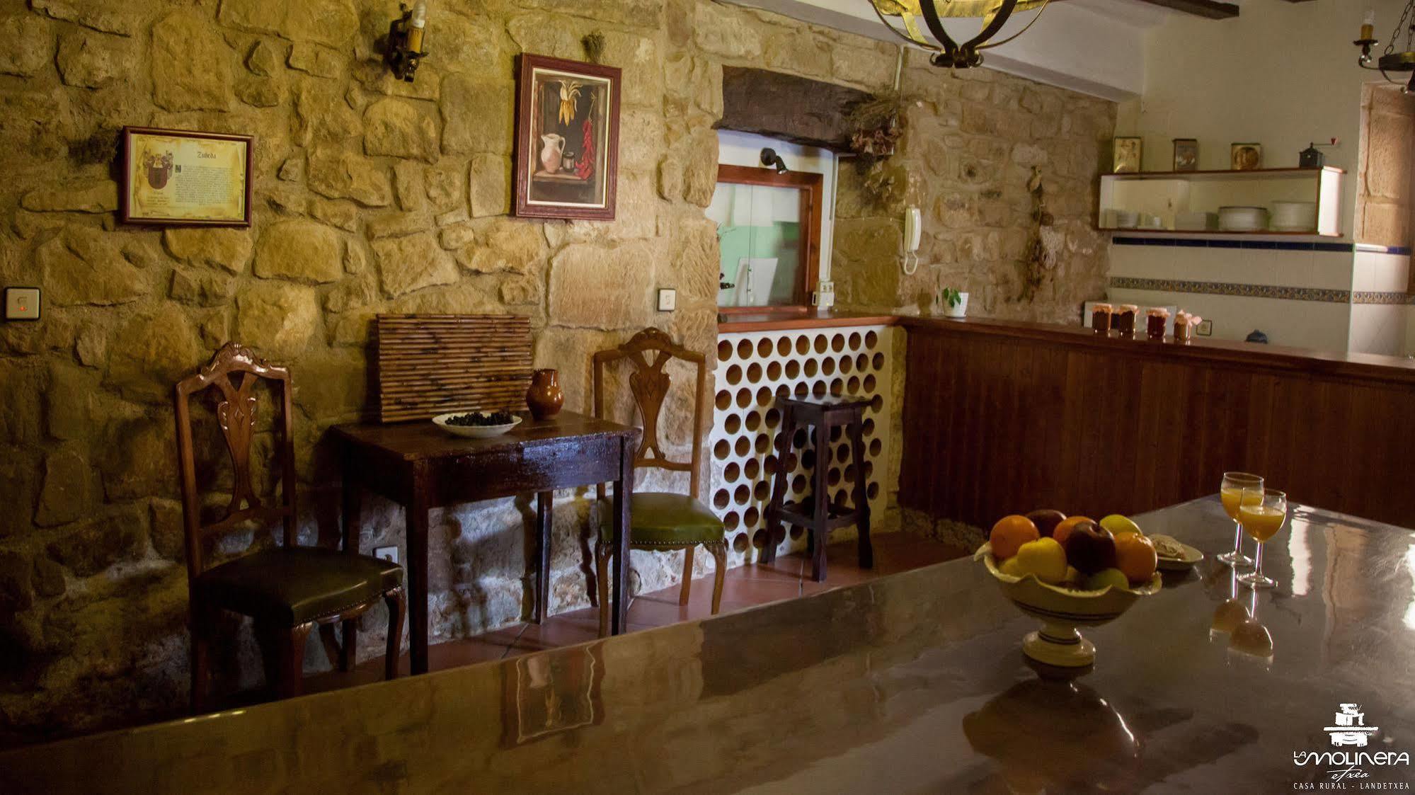Casa Rural La Molinera Etxea Samaniego Exterior photo
